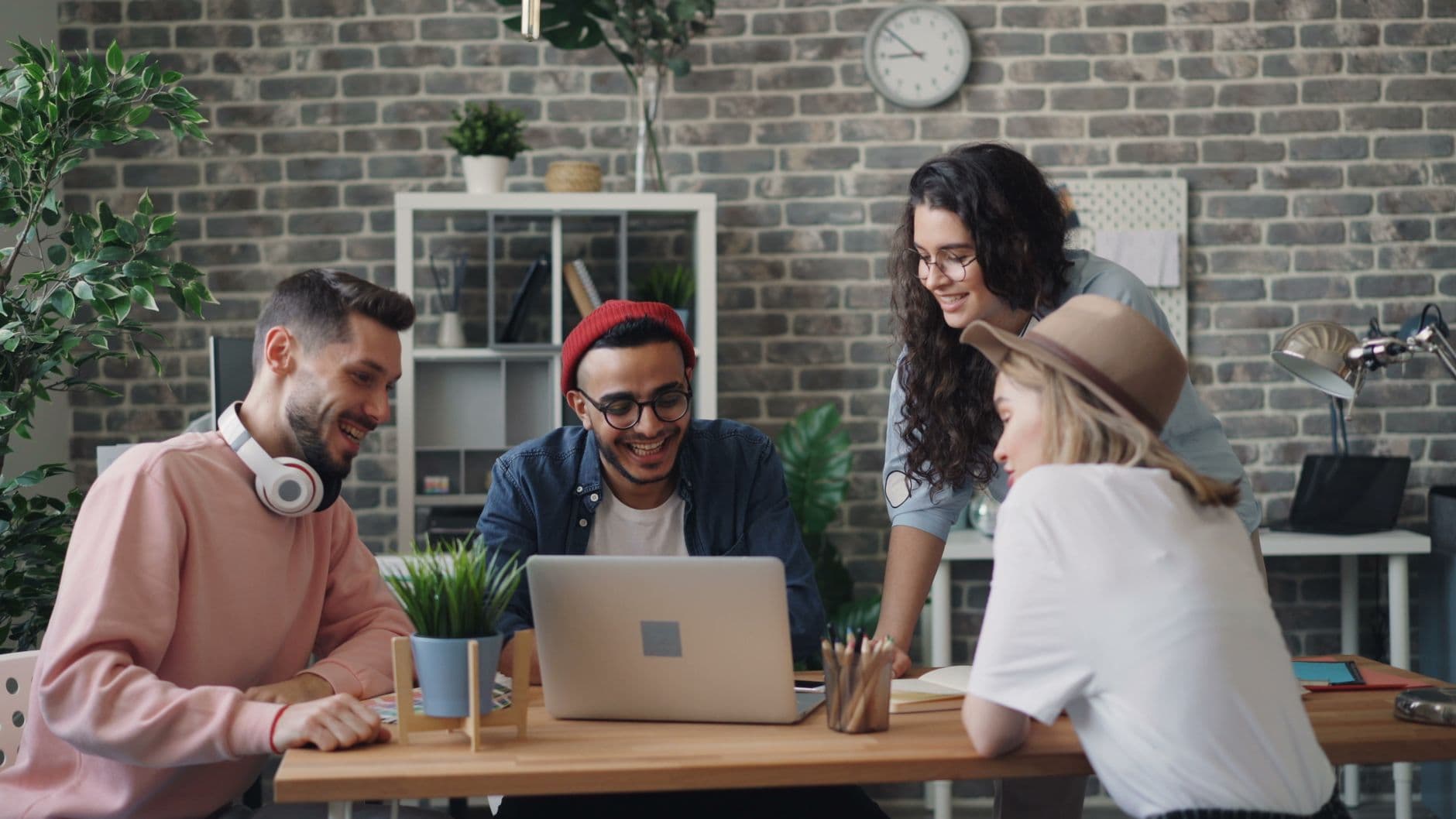Best Tools to Sync Google Calendars Automatically in 2025